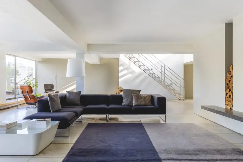 Minimalist Penthouse with Roof Terrace in Old Street